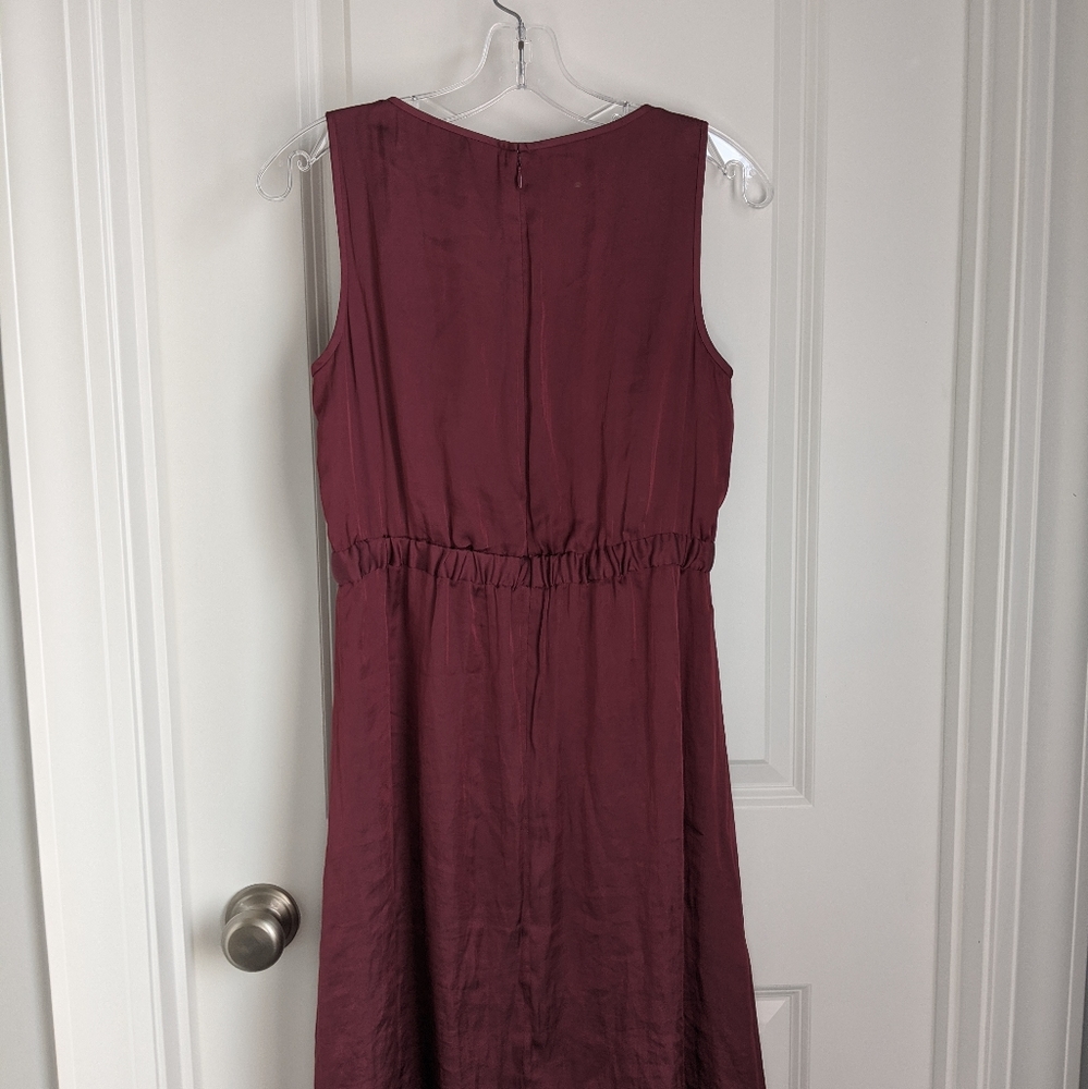 Dress - Picture 2 of 4
